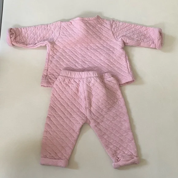 Carters Pink 2 Piece - Top and Bottom - 6M - Picture 6 of 6